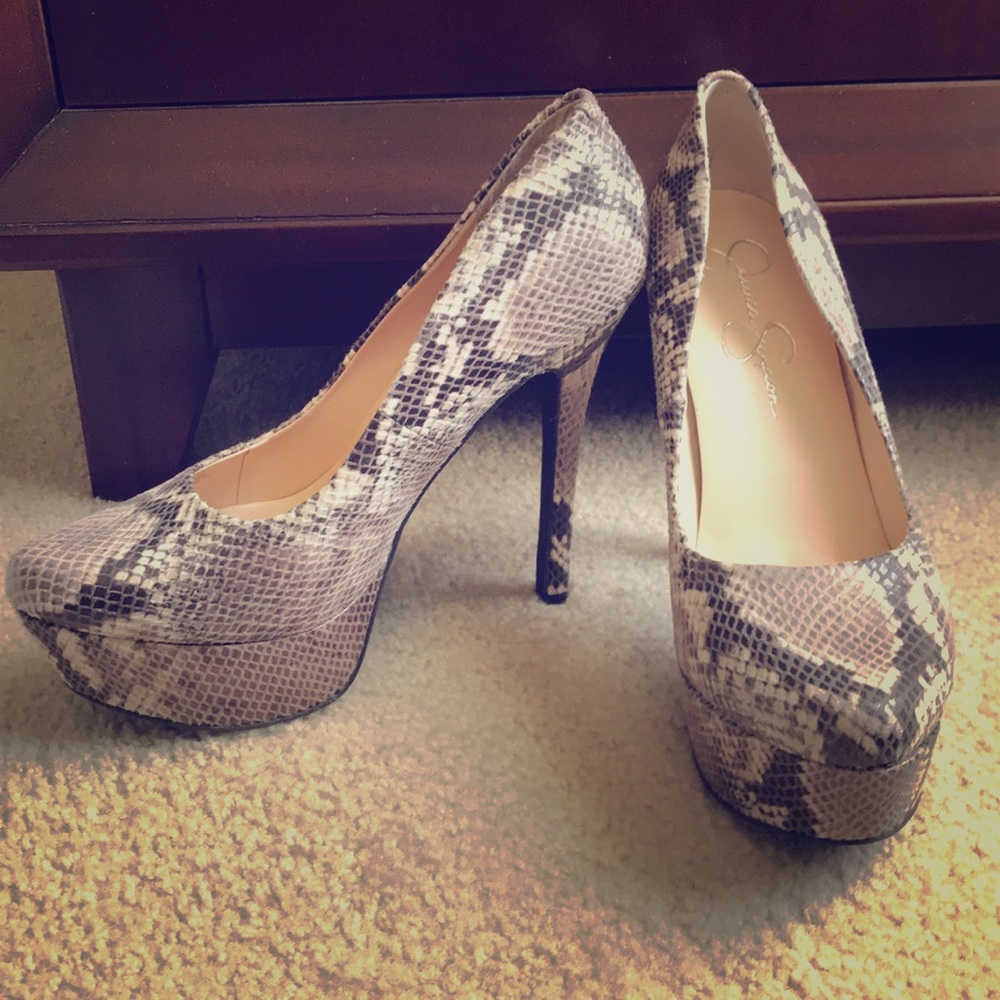 Jessica Simpson heels